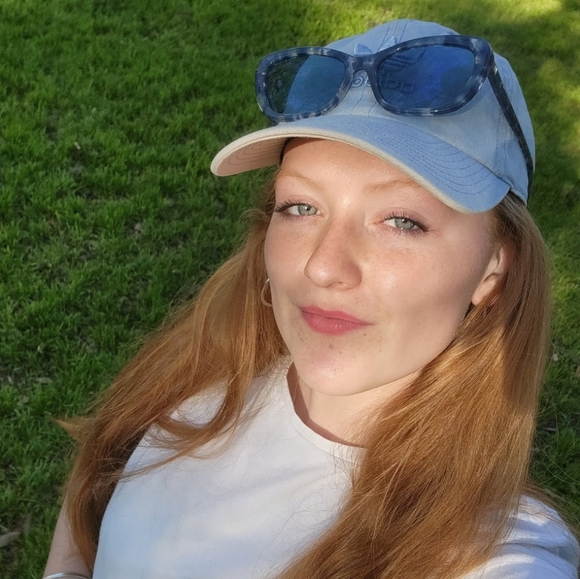 Meet your Posher, Peyton - Picture 2 of 4